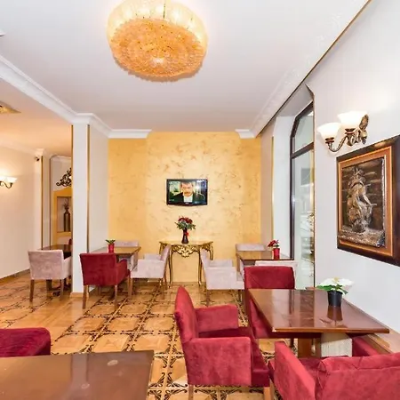 Отель Santa Hill