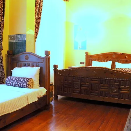 Отель Santa Hill 3*