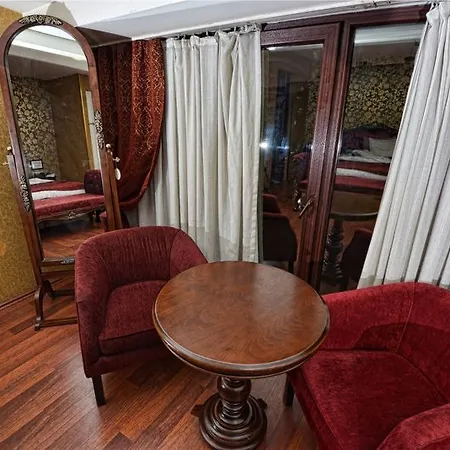 Hotel Santa Hill
