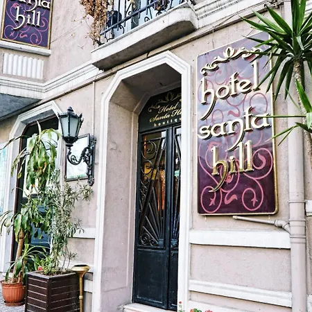 Santa Hill Szálloda