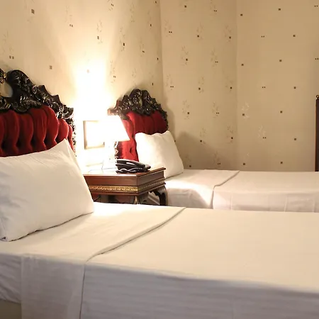 Santa Hill Hotel 3*