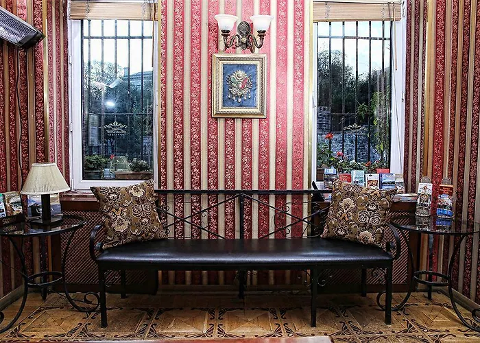 Santa Hill Hotel