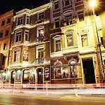 Santa Hill Hotel 3*