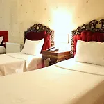 Hotel Santa Hill 3*