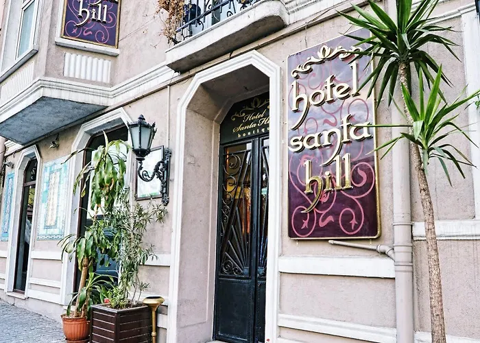 Santa Hill Hotel